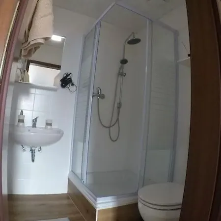 Studio-apartementwohnung * Κάσελ